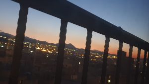 کوه یخ شناور در آب